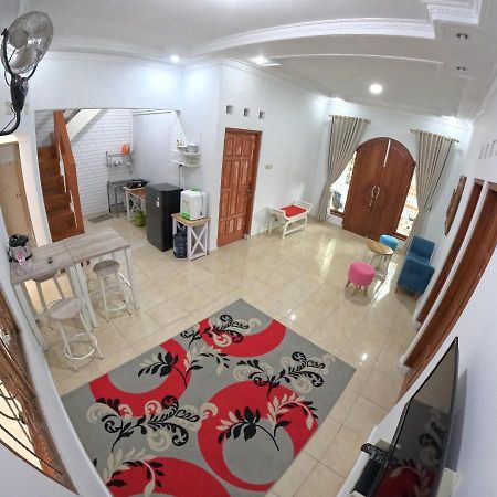 Nitikan Stay Homestay Jogja Джок'якарта Екстер'єр фото