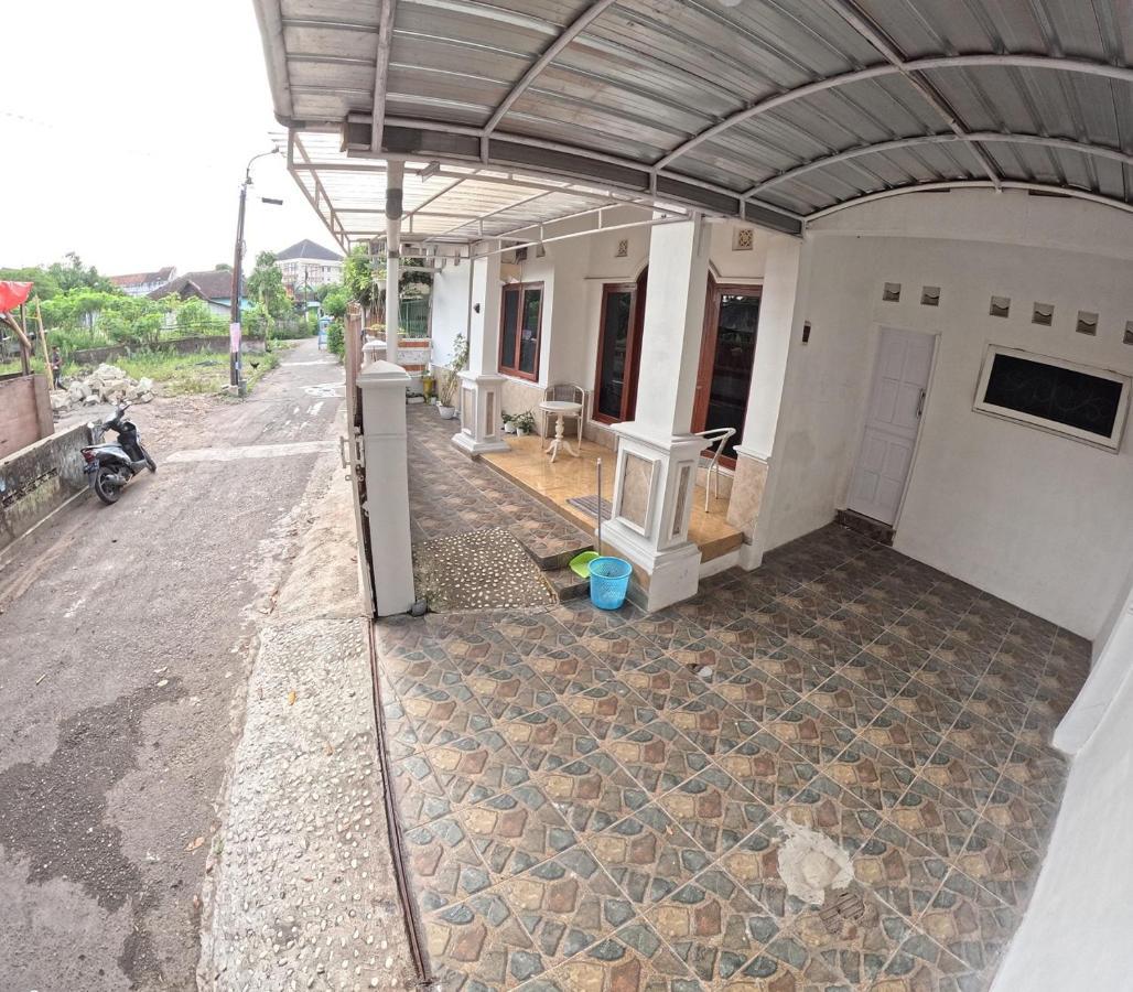 Nitikan Stay Homestay Jogja Джок'якарта Екстер'єр фото